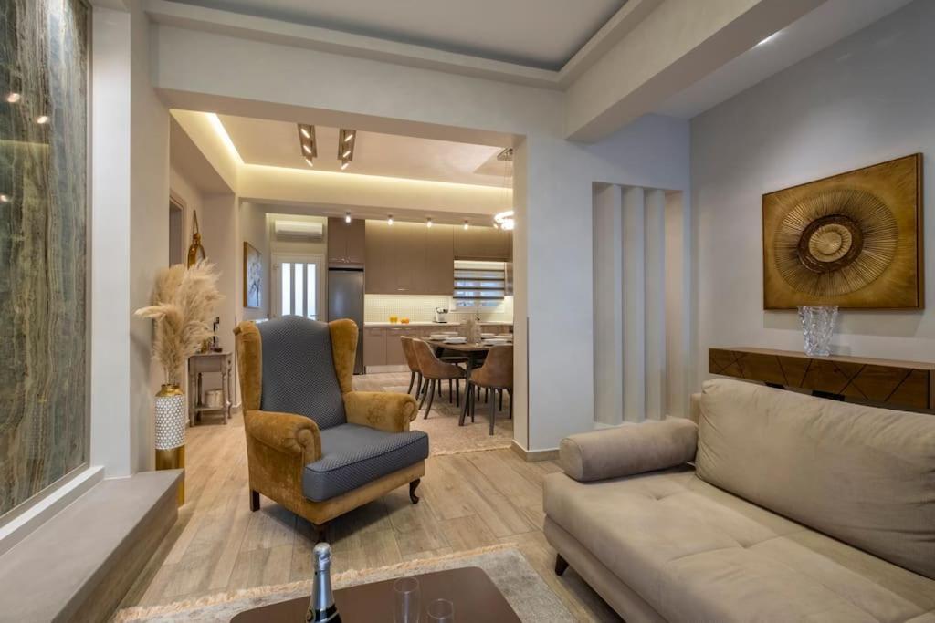Maison De Luxx A10, Cozy Apartment With Garden In Лариса Екстериор снимка